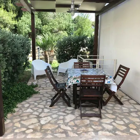 Apartment Le Casuzze Del Lido Burrone *