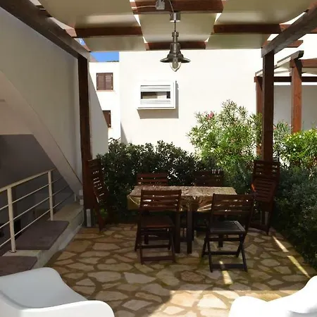 Apartment Le Casuzze Del Lido Burrone *