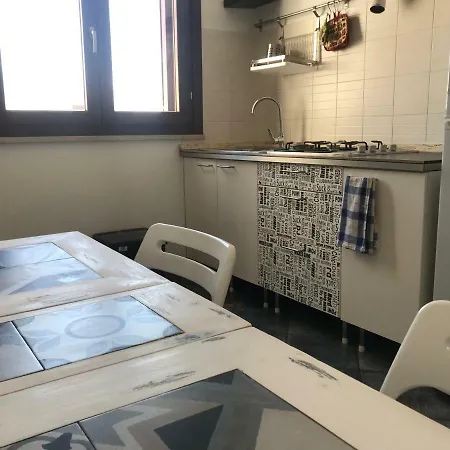 Le Casuzze Del Lido Burrone Apartamento *